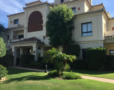 Apartment for sale in Benahavis - R5393227