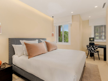 Apartment in Estepona — photo 5