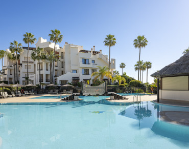 Apartment for sale in Estepona East - SR-01253P