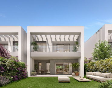 Town House for sale in Marbella East - NVG-D520