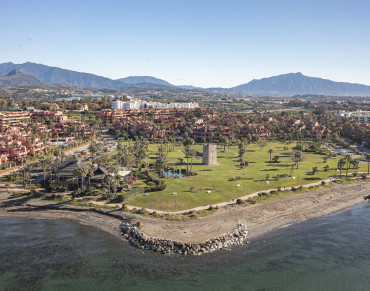Penthouse for sale in Estepona East - SR-01235P