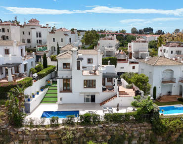 Villa for sale in Estepona - 687-00350P