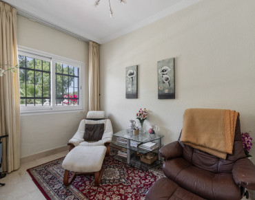 Town House for sale in Calahonda - ST6303