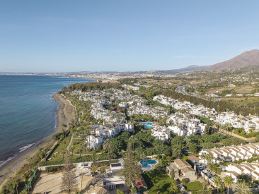 Apartment in Estepona — photo 3