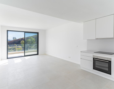 Frontline Golf Apartment