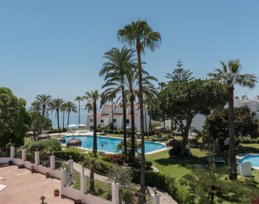 Apartment for sale in Marbella Golden Mile - PLP05958