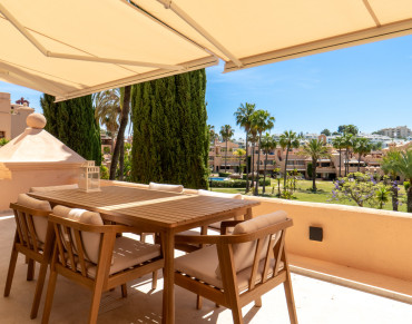 Penthouse for sale in La Cartuja del Golf - PANR-16431