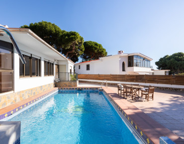 Villa for sale in Torremolinos - SPCRM4181