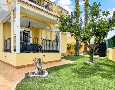 House for sale in Los Dolses - MOVE-376