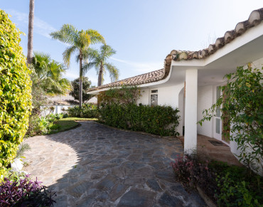 Villa for sale in Calahonda - SPCRM4593