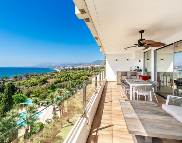 Apartment for sale in Marbella East - W-046S51