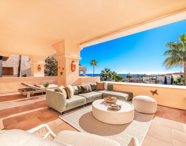 Apartment for sale in Nueva Andalucia - W-047JLH