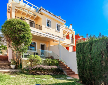 Town House for sale in Marbella East - W-02USFY