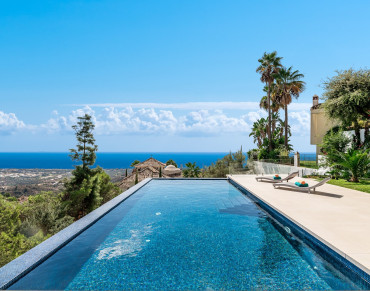 Villa for sale in Marbella East - W-02TIJ4