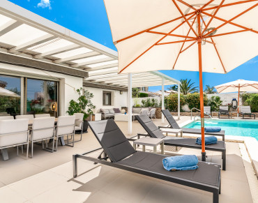 Villa for sale in Marbella East - W-02XC0U