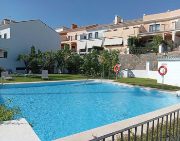 Town House for sale in Estepona East - BHHSMAR-05585