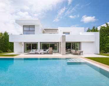 Villa for sale in Estepona East - BHHS-MAR-1184
