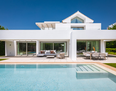 Villa for sale in Estepona East - BHHS-MAR-1183