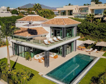 Villa for sale in Marbella Golden Mile - CP03970
