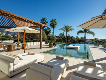 Villa in Marbella — photo 2