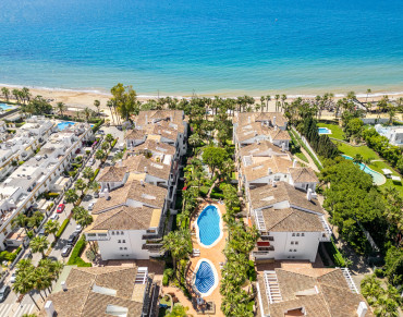 Penthouse for sale in Marbella Golden Mile - PANR-16418
