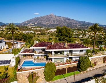 Villa for sale in Nueva Andalucia - BHHS1466