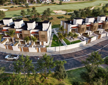 Town House for sale in Estepona West - BHHSMAR-05645