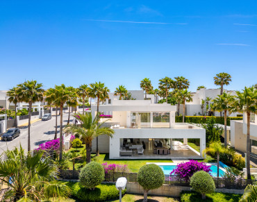 Villa for sale in Marbella East - PANR-16416