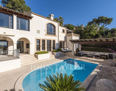 Villa for sale in Bendinat - V0918SP