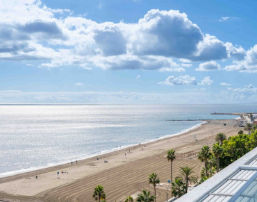 Apartment for sale in Estepona Centro - CRK209E