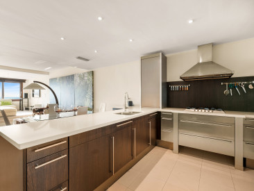 Apartment in Marbella — photo 6