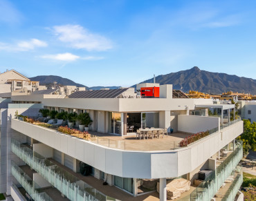 Penthouse for sale in San Pedro de Alcantara - KRE19338