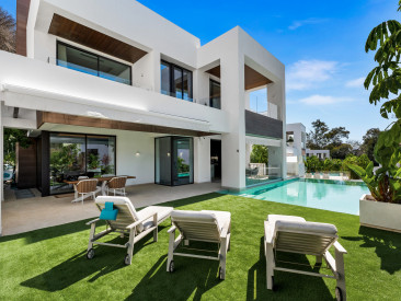 Villa in Marbella — photo 2