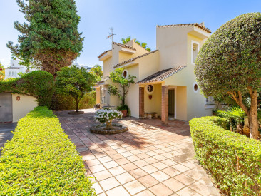 Villa in Marbella — photo 5