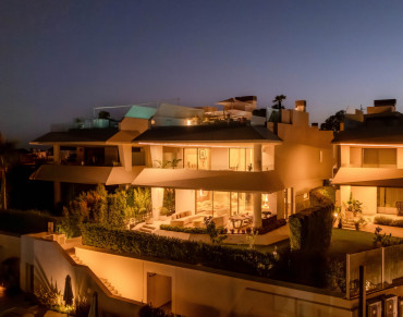 Villa for sale in Nueva Andalucia - 885-00372P