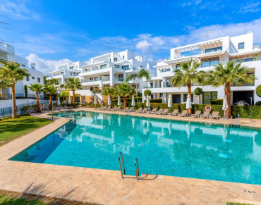 Apartment for sale in Estepona East - 885-00470P