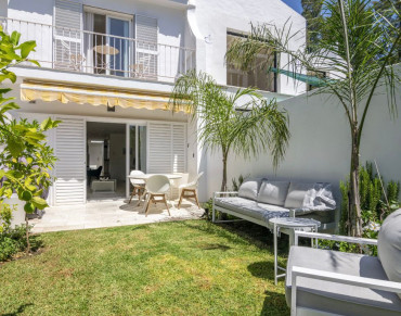 Town House for sale in Nueva Andalucia - 885-00505P