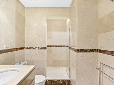 Apartment in Marbella — photo 2