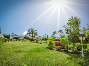 Apartment in Estepona — photo 2