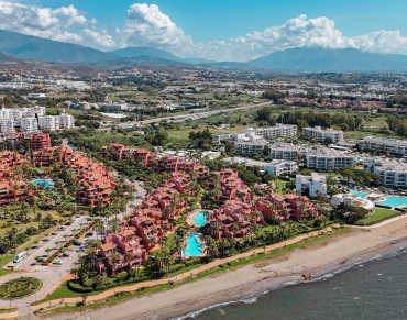 Penthouse for sale in Estepona East - 885-00542P