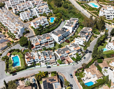 Town House for sale in Nueva Andalucia - 885-00544P