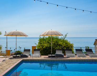Villa for sale in Estepona West - CP06535