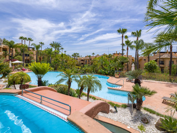 Apartment in Marbella — photo 4