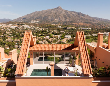 Penthouse for sale in Nueva Andalucia - 5676MLPH