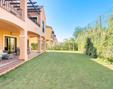 Villa for sale in Casares - NV-46