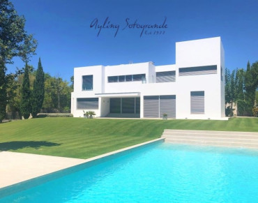 Villa for sale in San Roque - RV-F310