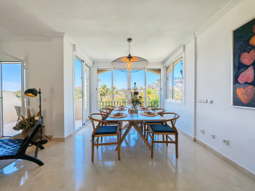 Penthouse in Benahavis — photo 2