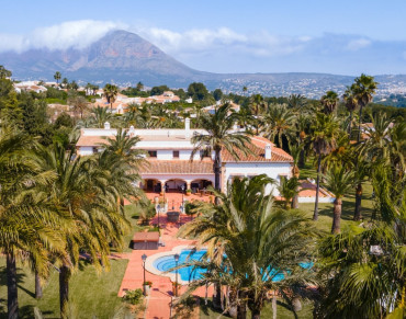 Villa for sale in Partida Comunes - 4475
