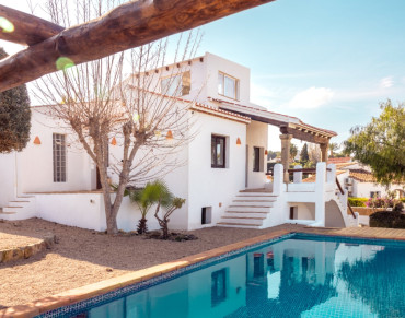 Villa for sale in Tosalet - 4711