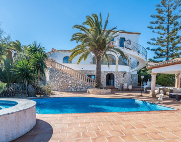 Villa for sale in Balcon Al Mar - 4842